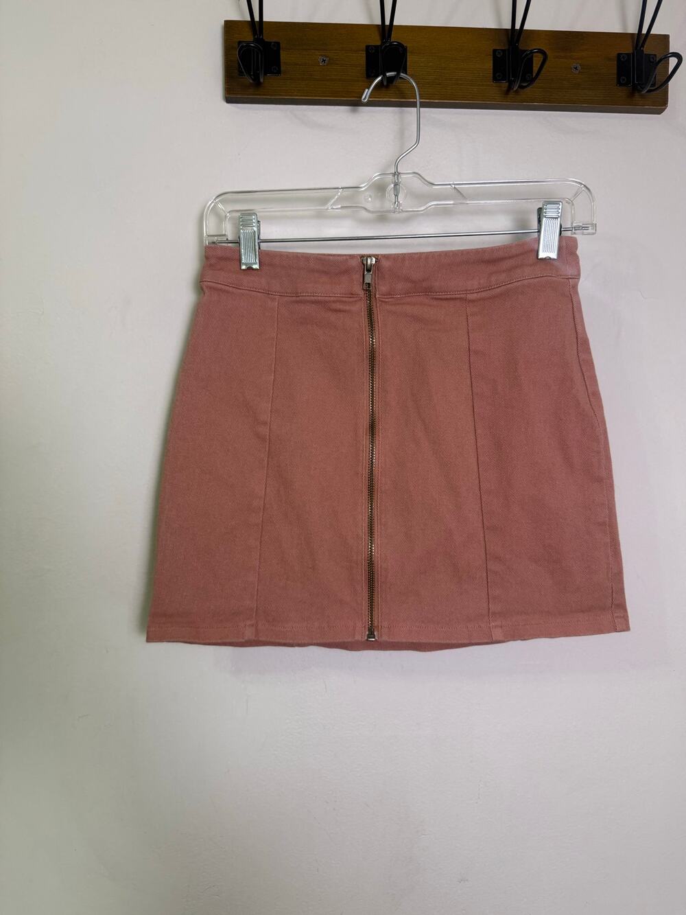 FOREVER 21 Coral/Dusty Rose DENIM Mini Skirt / Full Zipper Closure ~ Sz Small